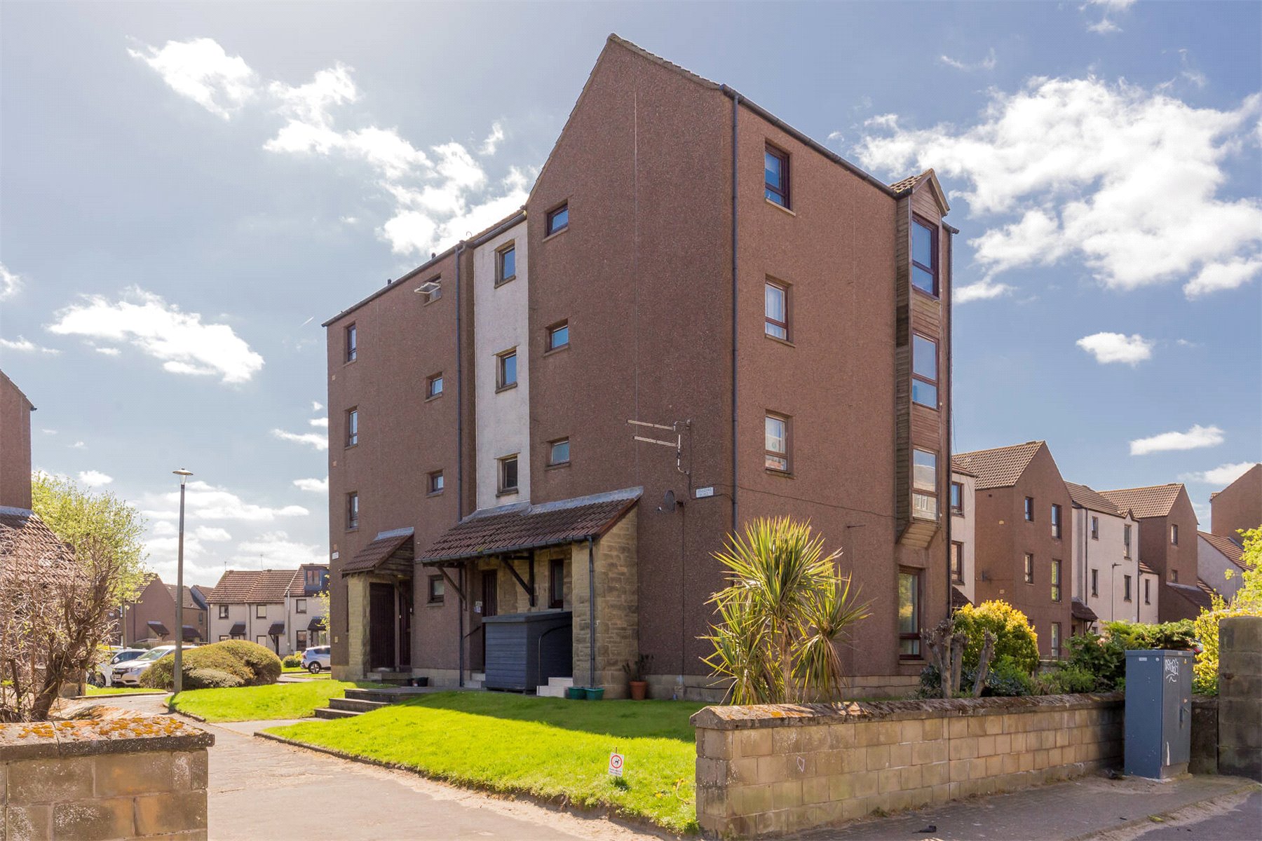 14/5, Hillcoat Place, Portobello, EH15 1TW